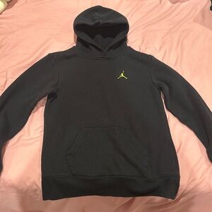 Black JORDAN hoodie
Kids large